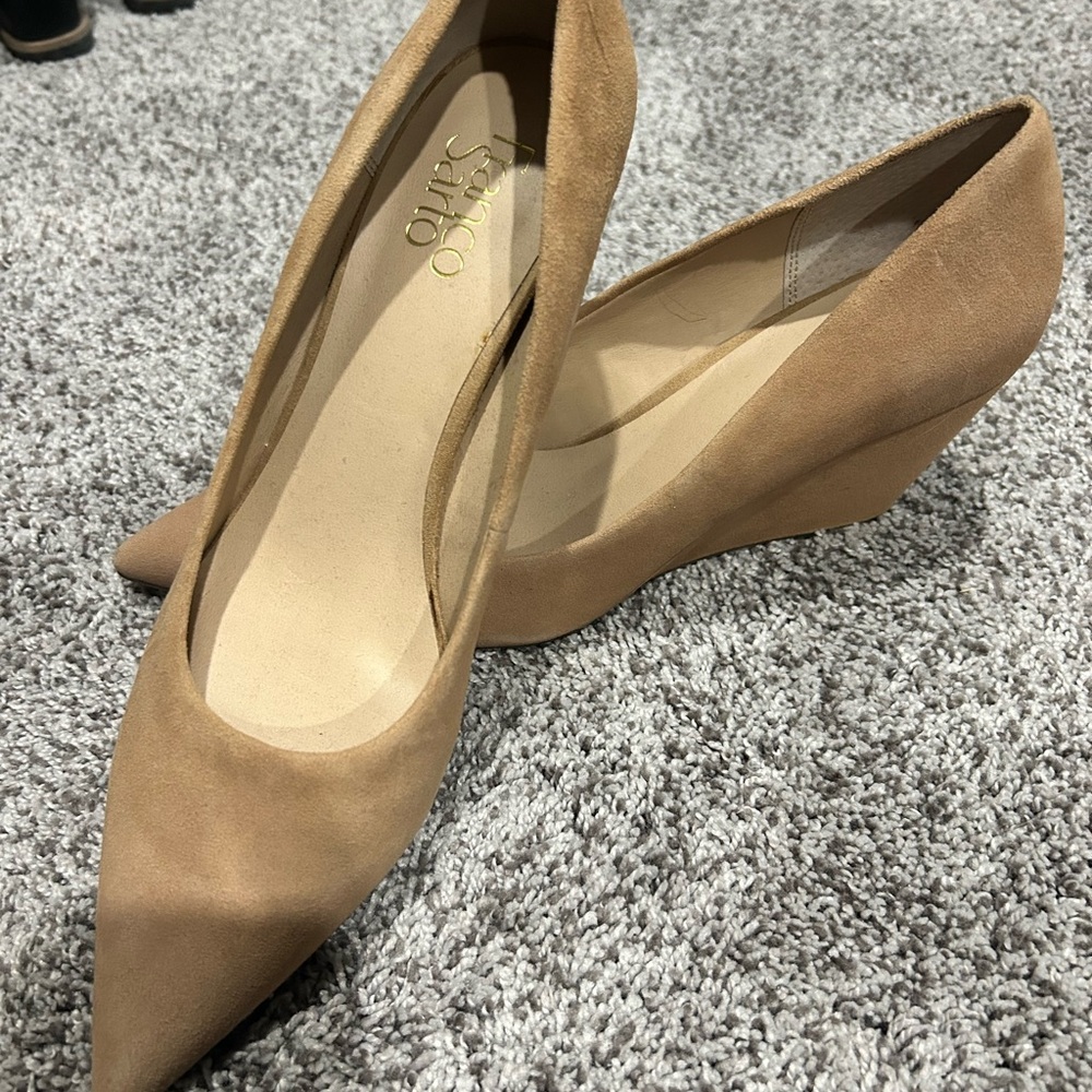 Franco Sarto Tan Wedge Shoes Elegant Design